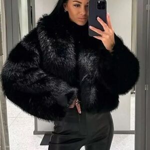 H&M Luxe Black Faux Fur Teddy Jacket 🖤